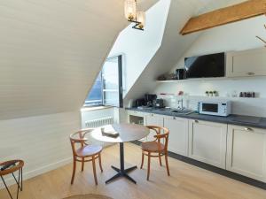 Studio Moderne à Sauzon avec Wifi Inclus - FR-1-418-189