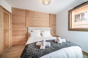 DAMA A303 : Splendide duplex idéalement placé 4 chambres 3 salles deau