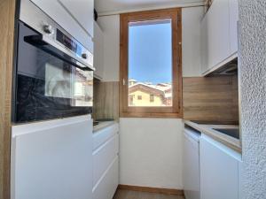 Appartement skis aux pieds, 5 pers., proche commerces - FR-1-455-21