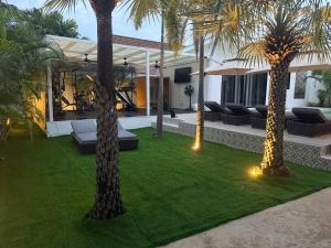 Beautiful private 3 bedroom villa with pool and gym