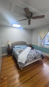 Good 1BR, 1st floor, central AC, free parking