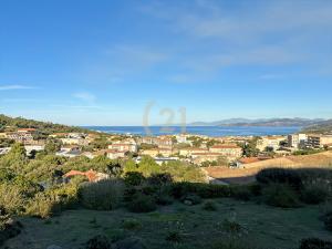 Vue mer - T2 sur les hauteurs de LÎle-Rousse