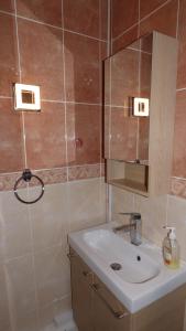 Meublé de Tourisme 2*, T2 cabine, rdc, 4 couchages, à Narbonne Plage.