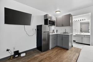 Cozy updated studio with comfortable modern layout