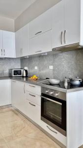 Elegant Apartment in Saranda Terraces