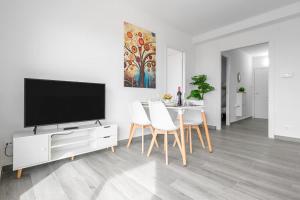 Apartamento moderno con buenas vistas - WIFI & AC