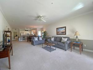 Magnolia Pointe Luster Leaf 4847-101