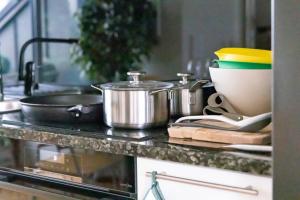 Scandi City Loft, Jacuzzi, Balcony, AirCon