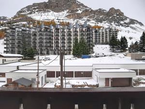 Appartement rénové au coeur de Val-dIsère - FR-1-518-25