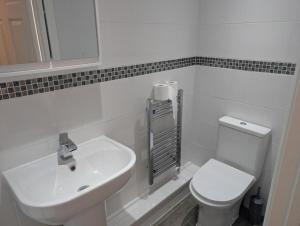 City Escape - 1 Bedroom Flat in Swansea Centre