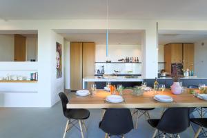 CASA DEI FIAMMINGHI 10&2, Emma Villas