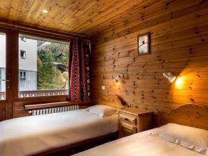 Appartement centre-ville, proche pistes, 10 pers, WiFi - FR-1-519-14