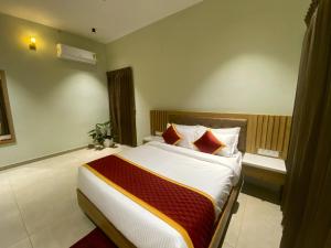 Skyleaf Resort