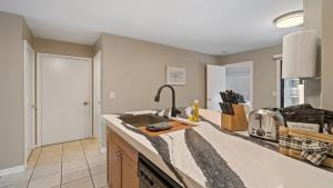 Gorgeous 2 BR near Carowinds - Patio - Pool