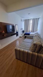 Estúdio na quadra da praia