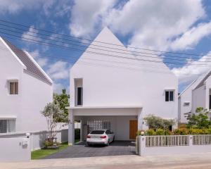 Private Courtyard Villa