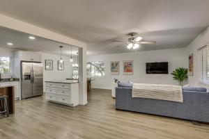 2 Mi to FSU! Group-Friendly Tallahassee Getaway