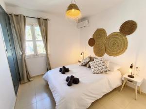 Marinas Sol - Tu hogar con jardín privado!