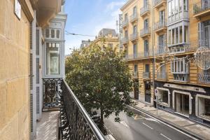 Versalles - The Rentals Collection