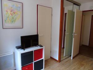 Studio avec balcon, wifi et animaux admis à Valfréjus - FR-1-561-2