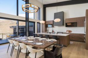 Whiskey Hill Luxury Retreat with Resort Amenities