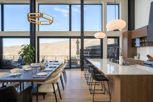Whiskey Hill Luxury Retreat with Resort Amenities
