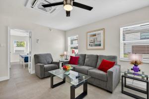 Park Shores Suites Unit 9