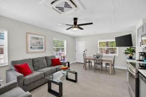 Park Shores Suites Unit 9