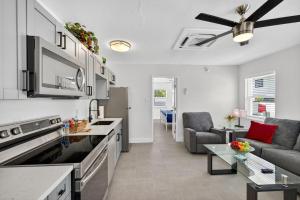 Park Shores Suites Unit 9