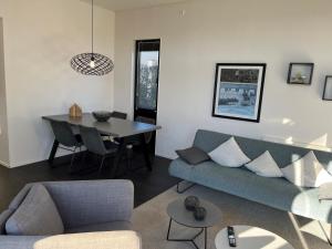 Ferienhaus 55 am Wasser Olburgen - perfekt für Familien - mit Freibad, Sauna, Restaurant und Spielplatz