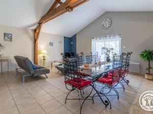 Gîte cosy avec spa privatif, terrasse et parking, au cœur des vignobles du Layon, idéal pour couples. - FR-1-622-21