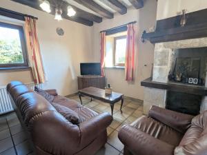 Gîte familial près de Châteauroux avec jardin, aire de jeux et location de salle, idéal pour 8 pers. - FR-1-591-12