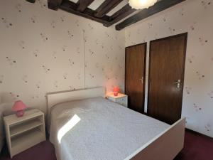 Gîte familial près de Châteauroux avec jardin, aire de jeux et location de salle, idéal pour 8 pers. - FR-1-591-12