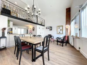 Gîte confortable à Saugues pour randonneurs, 3 chambres spacieuses avec salle deau privative - FR-1-582-365