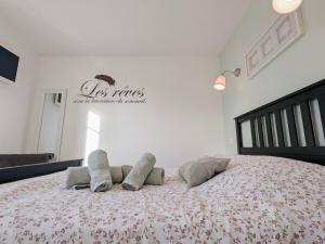 Maxime - FR-1-591-698