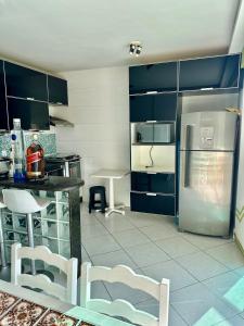 Beautiful 2-bedroom apartment with a view, air conditioning, beachfront