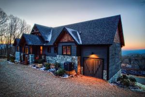 The Tipsy Bear at Eagles Nest