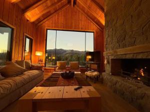 Casa amplia y moderna vista panorámica al C. Lolog