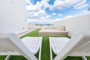 Corner Penthouse with Ocean and City Views with a Content Creator Hub