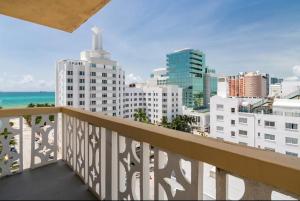 1006 - Cozy Miami Escape City Skyline Views Balcony
