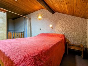 Maison de Vacances Nature avec Grand Jardin et Proximité La Chaise-Dieu - FR-1-582-242