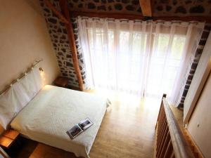 Gîte à la ferme à Saint-Christophe-sur-Dolaison avec terrasse et chambres privatives - FR-1-582-284