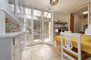 Luxury Navona apartments by Flatinrome