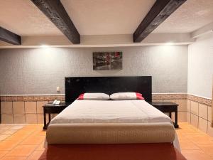 Hotel Mirage Express