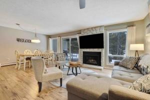 Luxe Hilltop Getaway Family Retreat Golf Course 5735