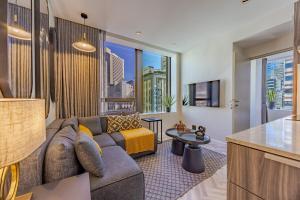 Stylish Business Nomad Executive Suite & Parking