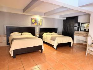 Hotel Mirage Express