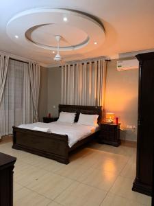 Spacious 3BR Family Home, Near Beach