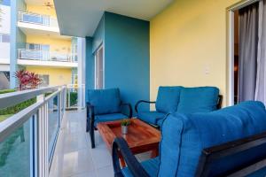 Moderno • Piscina + Balcón | Cerca de la Playa