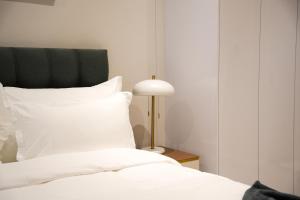 Secure and modern private flat Houghton Estate